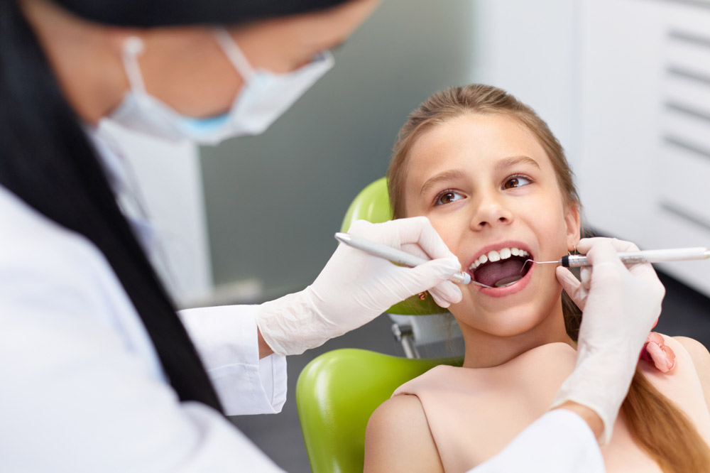 paralelo aniversario Distraer Por qué elegir un dentista infantil para mis hijos? - Clínica Argarate